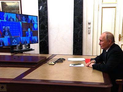 Онлайн-заседание у Путина. Фото: Кремль.Ru Онлайн-заседание у Путина. Фото: Кремль.Ru